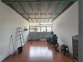 Dijual rumah di jalan jemadi gang perbatasan lorong 4