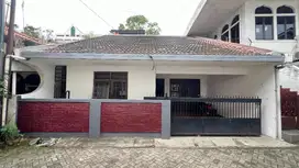 Rumah 1 ½ Lantai Dijual di Jl Banjarsari - Cilandak Barat - Jakarta Se
