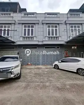 Dijual Townhouse Gandeng Di Komplek Bilal Royal Suite Daerah Krakatau