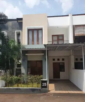 RUMAH MEWAH 2 LANTAI DI KELAPA TIGA KEBAGUSAN JAKSEL, STRATEGIS
