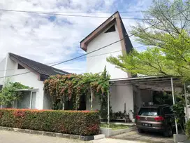 Dijual Rumah Gaya Unik di Kopo Safira Residence Bandung, Hook