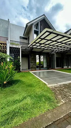 Rumah Modern Tropis Bagus siap huni cluster premium Inika island BSD