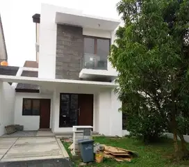 Rumah Rapi lokasi bagus Cluster Giardina Foresta BSD