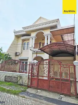 Dijual Disewakan Rumah 2 lantai di Tenggilis Utara Surabaya