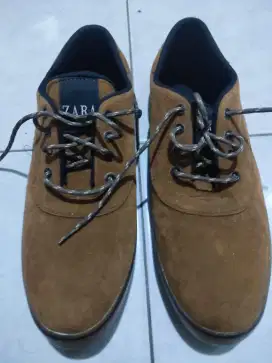 Zara man kulit size 40