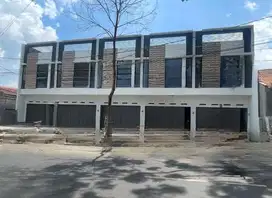 Ruko 2 Lantai di Jalan Sangkuriang Cimahi Utara, Hoek