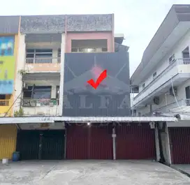 Disewakan Ruko Hook Gajahmada Pontianak Selatan