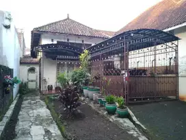 Rumah Strategis Untuk Kantor Gatot Subroto