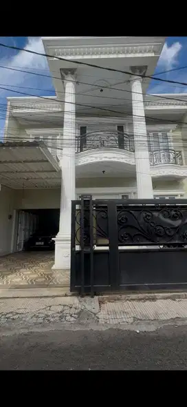 DiJual cepat Rumah 2 lantai