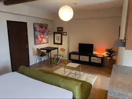 Dijual Apartemen Casablanca East Residence, Full Furnished Baru Renov