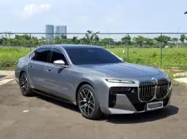 BMW 735I M-Sport 2023 Low KM 8.300 Antik