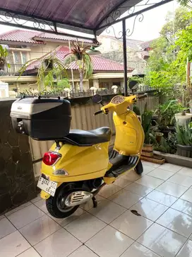Piaggio Vespa LX 150 Tangan Pertama