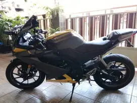 Dijual Motor Yamaha R15 Tahun 2019