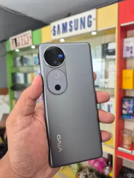 Vivo v40 12/256 fullset