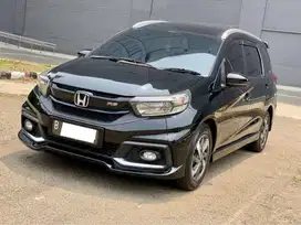 MOBIL BEKAS PEMAKAIAN PRIBADI