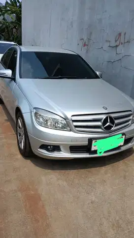 Mercedes-Benz C200 2011 Bensin
