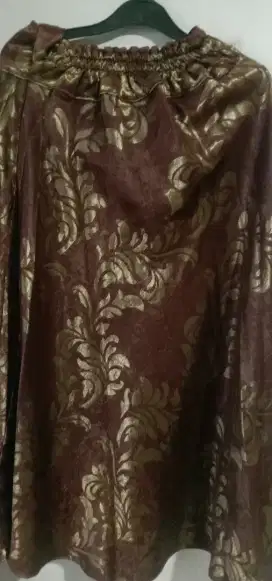 Rok Panjang Bhn Tebal Cantik,Pinggang Karetnn ada Talinya.