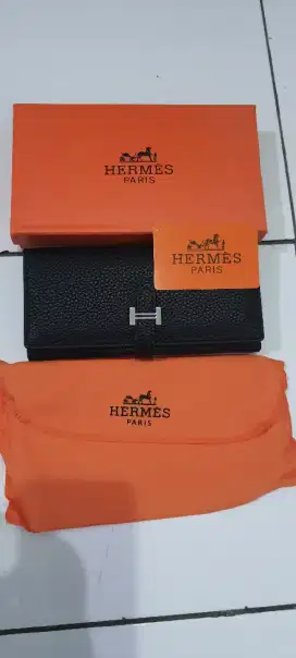 Dompet Merek Hermes