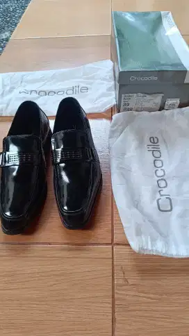 Sepatu Crocodile CR-6298-1