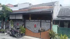 Dijual rumah di villa gading harapan 1 gerbang barat