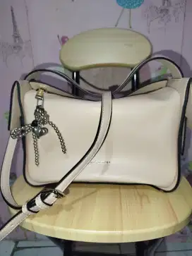 Tas Hush Puppies
