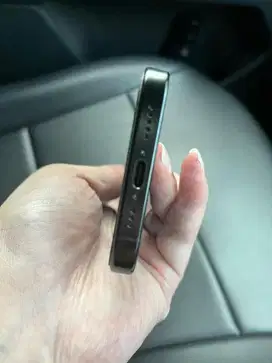 Jual iphone 16 pro 512 gb second