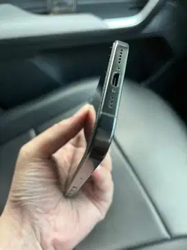 Jual iphone 16 pro 512 gb second