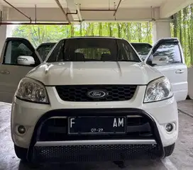 FORD ESCAPE 2.3 LIMITTED (DIJUAL CEPAT - BU)