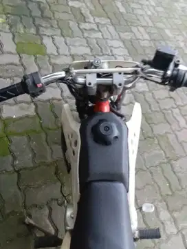 Supra castom trail