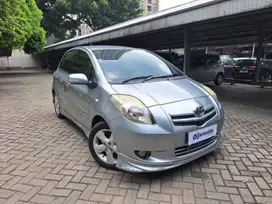 B Toyota Yaris 1.5 E Bensin-MT 2011 Silver CBOOB