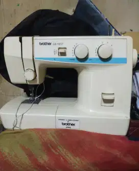 Mesin Jahit Brother LS 1217