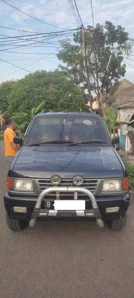 Isuzu Panther 1997
