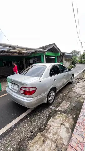 Nissan Sentra AT