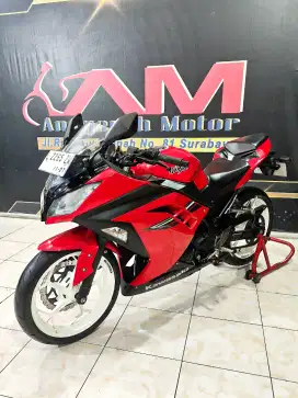 Siap gass Ninja Fi250cc 2017 km 10rb. Anugerah Motor rungkut tengah 81