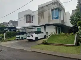 Dijual Rumah Hoek Bukit Golf Cibubur