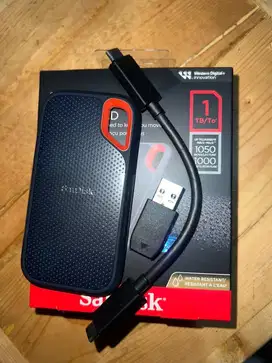 SSD EXTERNAL SANDISK 1TB 1058Mb/s