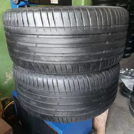 Ban 295 40 R21 Michelin pilot Sport 4 SUV