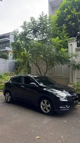 HRV 2015 1.5 E Hitam Pajak Panjang Pemakai Langsung