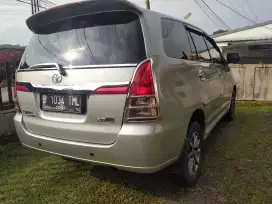 Toyota Kijang Innova 2005 Bensin