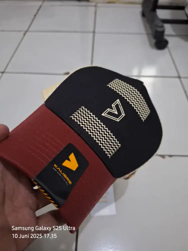 Topi Trucker Kalibre baru Ori harga 200rb