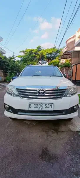 Toyota Fortuner bensin g lux 2013