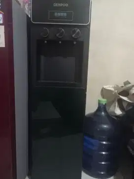 Dispenser galon bawah denpoo