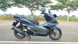 Honda PCX 160 royal blue matte original Low KM 2024