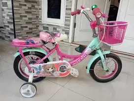 Sepeda anak Cewe Genio