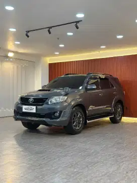 TOYOTA FORTUNER VNT TRD 2.5 AT