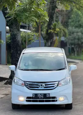 Honda Freed E PSD 2014 Last Edtions ANTiiKk
- KM low 59rb