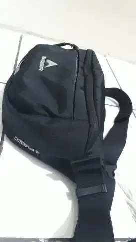 Tas Eiger doberai 3 original no minus