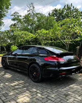 JUAL CEPAT PORSCHE PANAMERA V8 TURBO