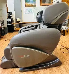 Kursi pijat OGAWA Smart Delight dan Pijat Kaki