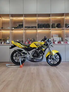 Kawasaki ninja ss 2014 kuning